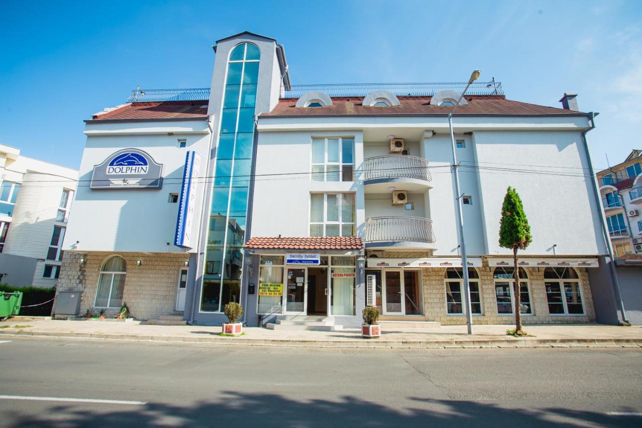 Hotel Dolphin Равда Екстер'єр фото